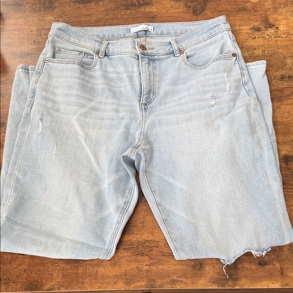 LOFT Light Wash Distressed Denim Jeans - Picture 2 of 10